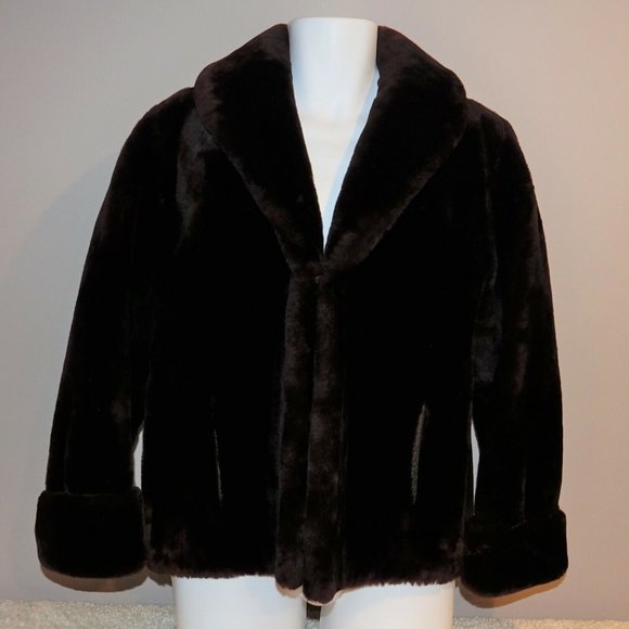 Dark Cocoa Shearling Fur Coat Women Jacket Fur Label Authority Small Medium VTG - Picture 1 of 6